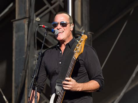 Robert deleo - Mar 26, 2023 · Robert DeLeo is an accomplished musician and songwriter best known for his work as the bassist and co-founder of the iconic rock band Stone Temple Pilots. With his distinctive style and... 
